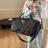 Women's hand-held travel bag, fashionable and elegant atmosphere, with shoe compartment, yoga bag, wet and dry separation fitness bag.