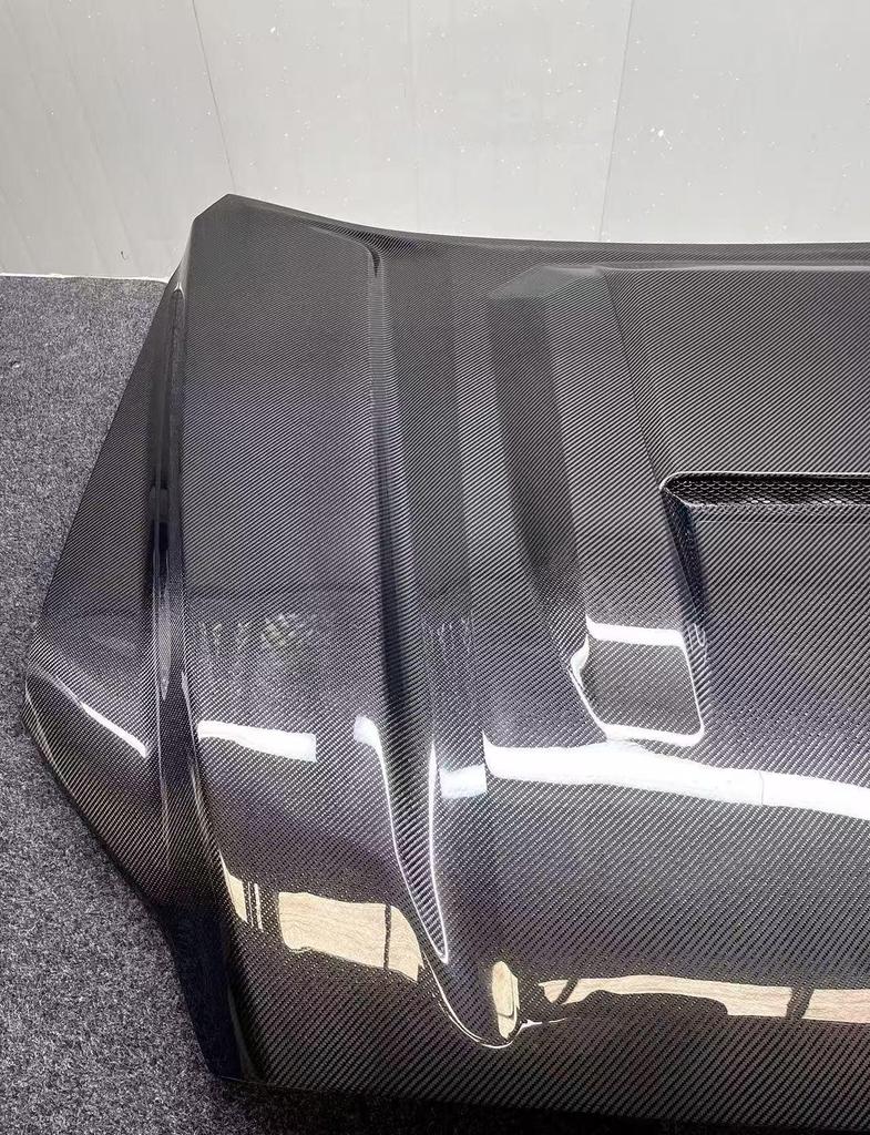 Toyota Tundra TRD Carbon Fiber Engine Hood Modification
