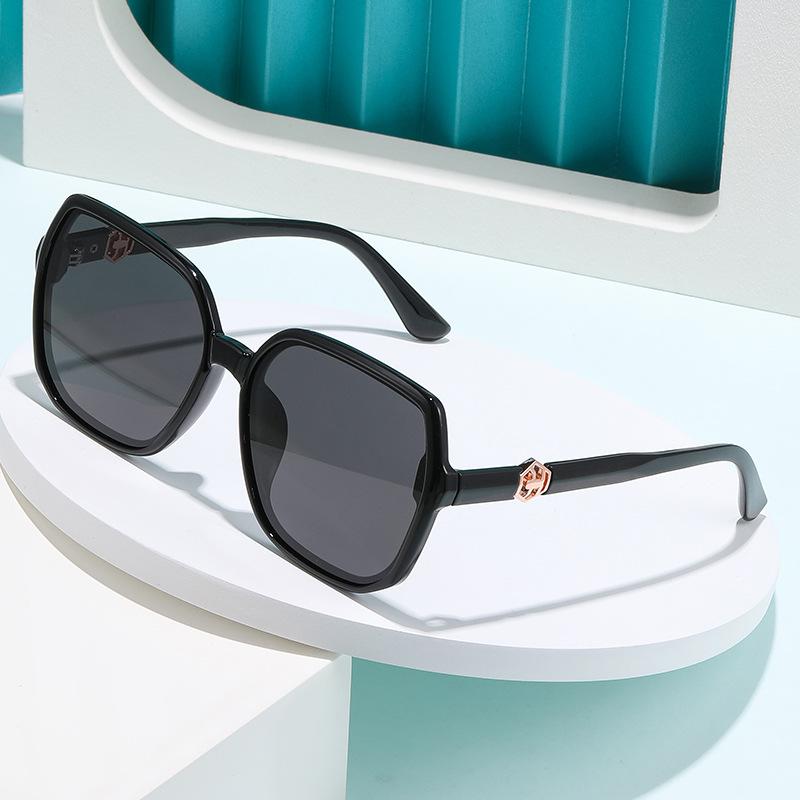 New European and American fashion box polarized sunglasses women's outdoor personality trend street sunscreen sunglasses women's models