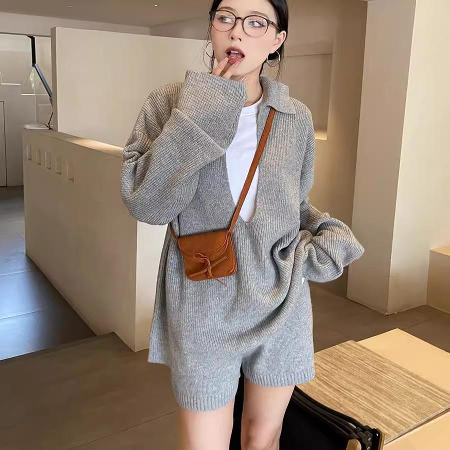 Women's Relaxed V-neck Sweater & Shorts Set - Autumn/Winter Casual Knit Two-piece