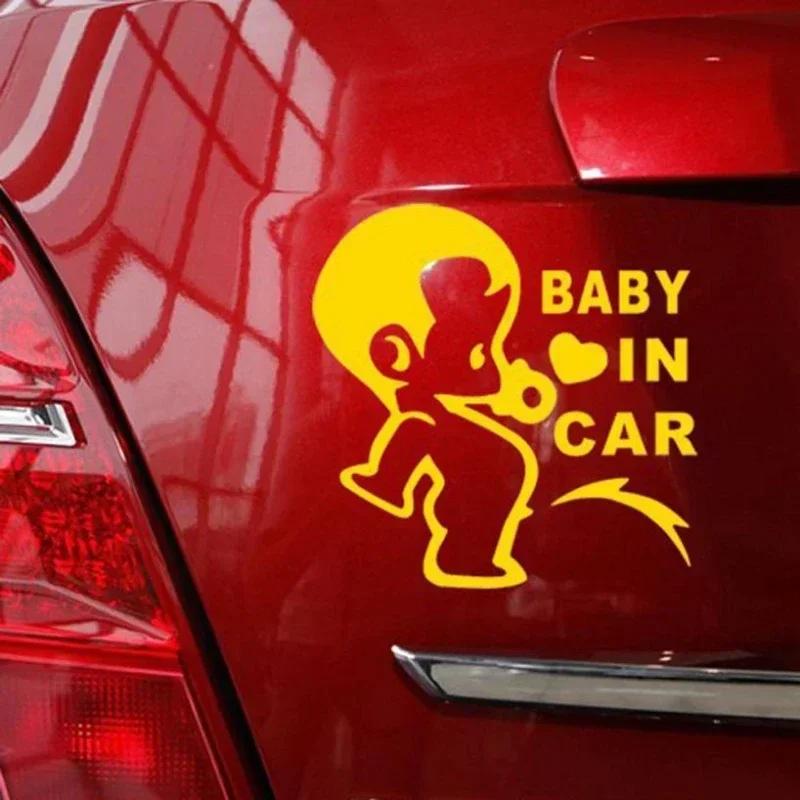 13*10cm Nové Dítě v autě Znak Nálepka Vinylová Nálepka na auto Styling Auto Okno Zadní Nárazník Kryt Škrábance Vnější Příslušenství