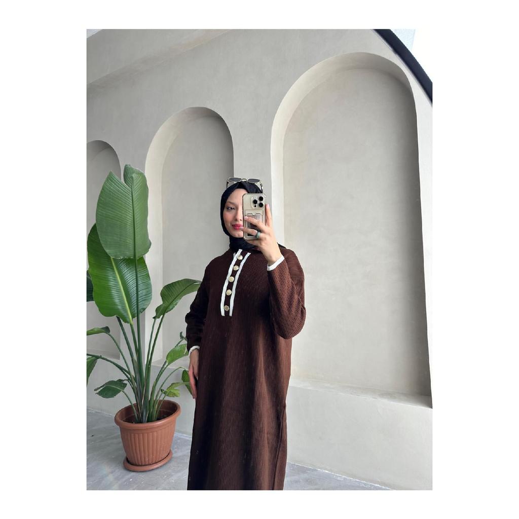 Übergroßes, geknöpftes V-Ausschnitt-Hijab-Kleid aus gerippter Strickware, geripptes langes Winterkleid in voller Länge