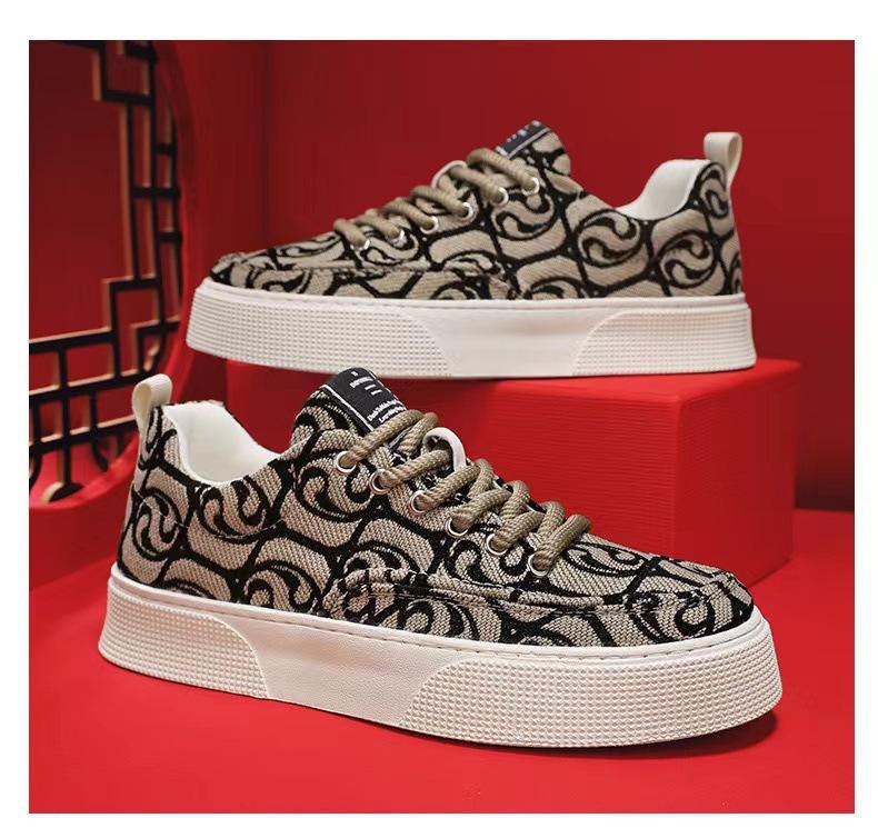 

Літні чоловічі туфлі великого розміру 2025 нові дихаючі парусинові туфлі модні спортивні та повсякденні низькі туфлі чоловічі модні туфлі з принтом 46 чорний