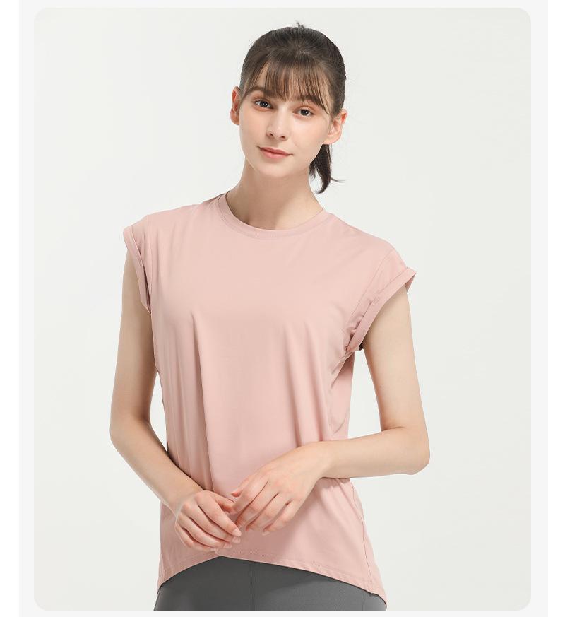 Women's Quick-Dry Sports T-shirt with Stylish Back Design for Yoga and Fitness