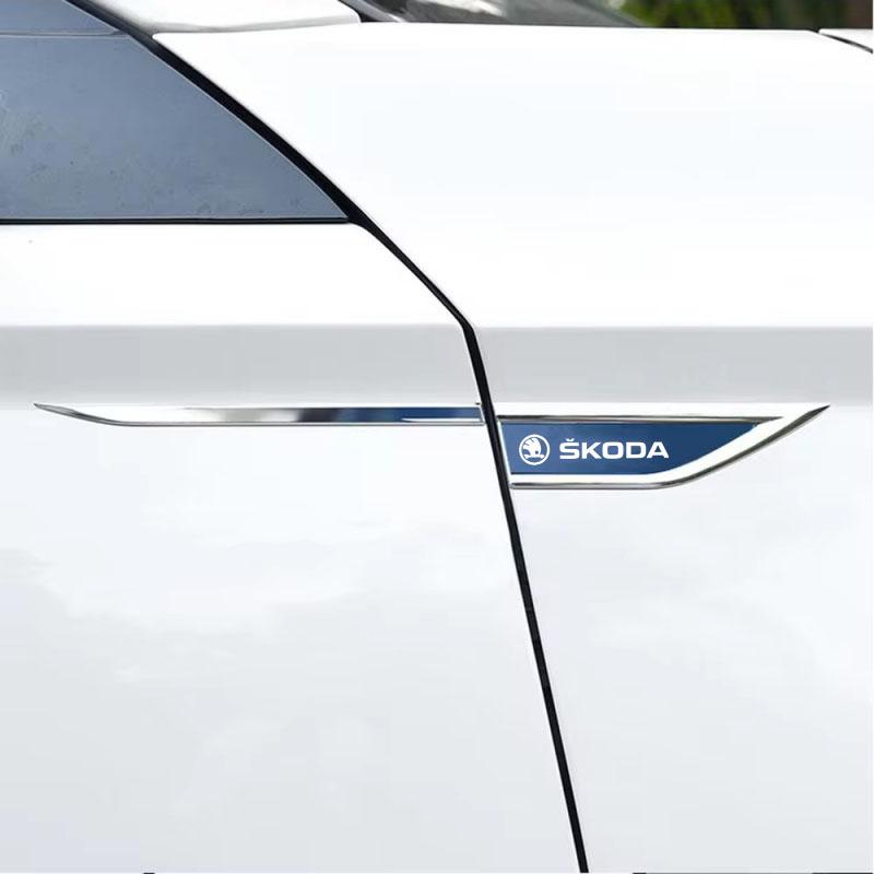 AAAAD1 2Pcs Car Stickers Badge Metal 3D Decorative Blade Style for Skoda VRS Octavia Kamiq Kodiaq Karoq RS Fabia Auto Accessories