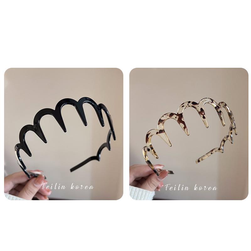 Fascia soffice ondulata: Antiscivolo, design a pettine a denti larghi, perfetto per lavare il viso senza ostruire i pori—dolce nuovo stile!