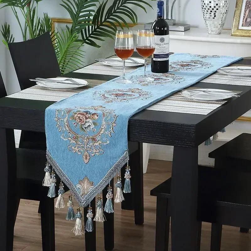 European Embroidered Table Flag Double Layer Heat Resistant Fringe Dining Tables Towels Furniture Cabinet Decorative Tablecloth