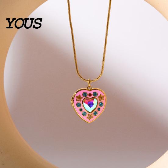 Charming Photo Jewelry Locket Picture Pendant Necklace for Women, Rhinestone Heart/Star Shaped Gift Frame Wife, Girlfriend ,Valentine's Day, Birthday