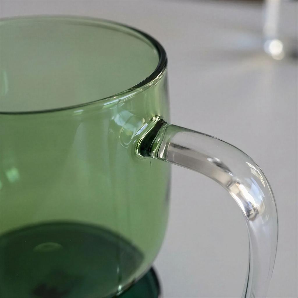 GLASS WITH AIR LEVITATION EFFECT MUG GREEN 300 ml