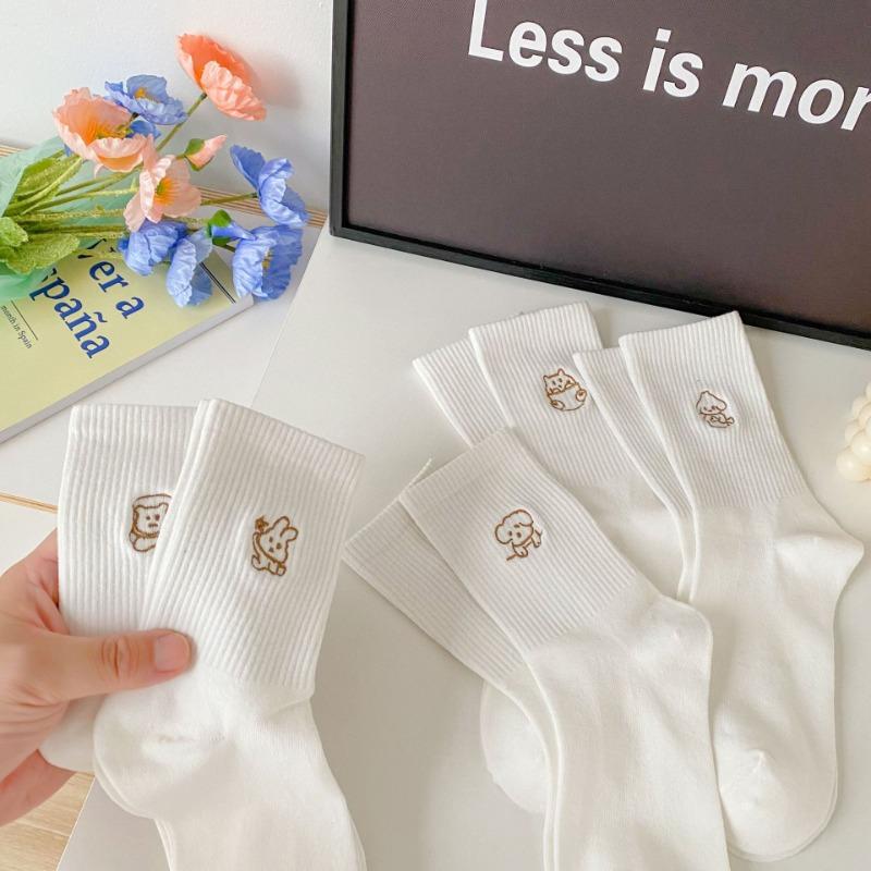 White Socks, Women's Autumn and Winter Embroidered Mid-calf Socks, Simple and Trendy Cotton Socks