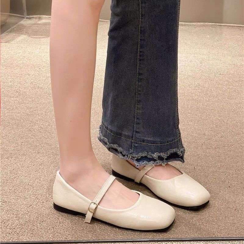 French square head shallow mouth flat-soled single shoes women's 2025 models with skirts, evening breeze gentle soft soles Mary Jane small leather