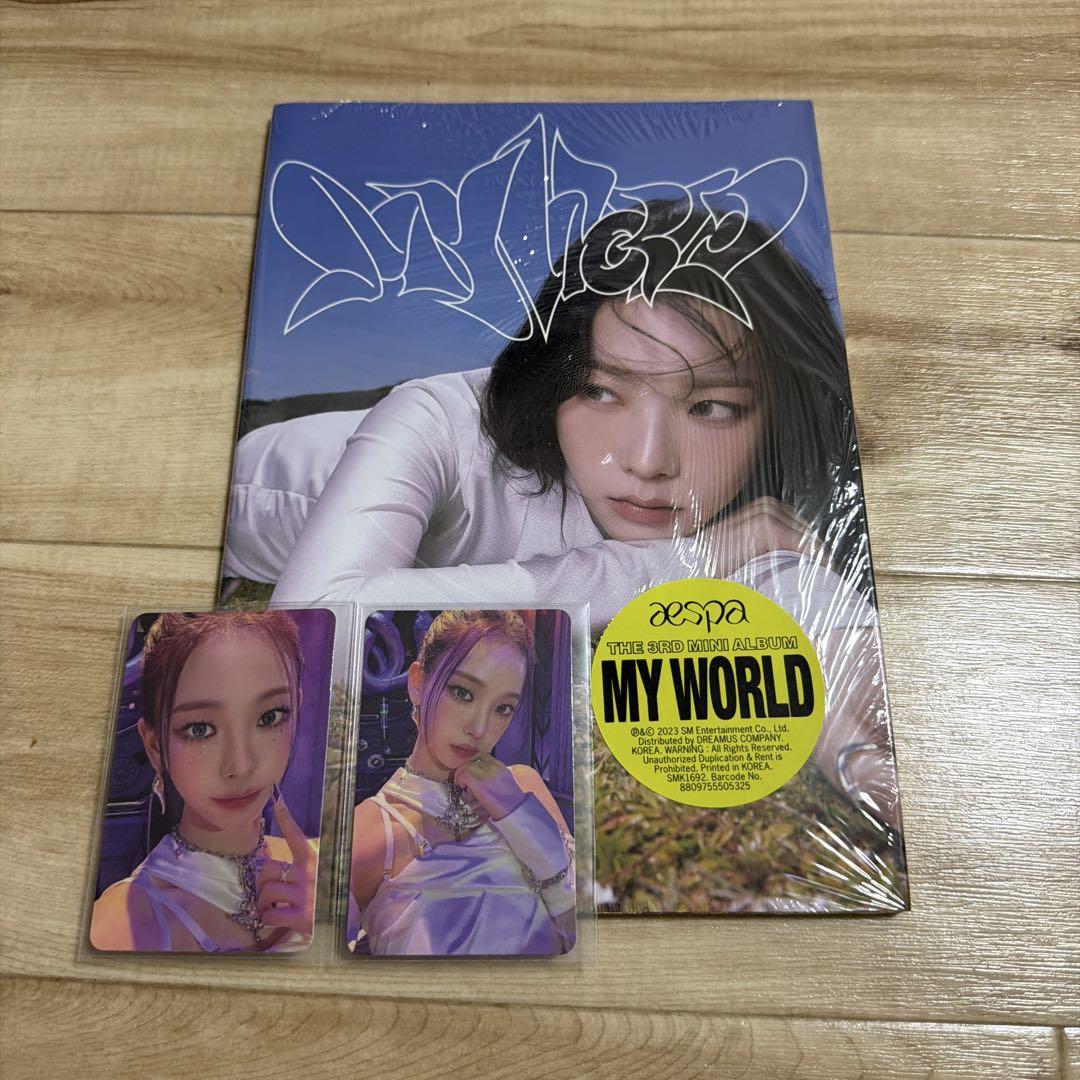 

[USED] aespa MY WORLD album with 2 photo cards