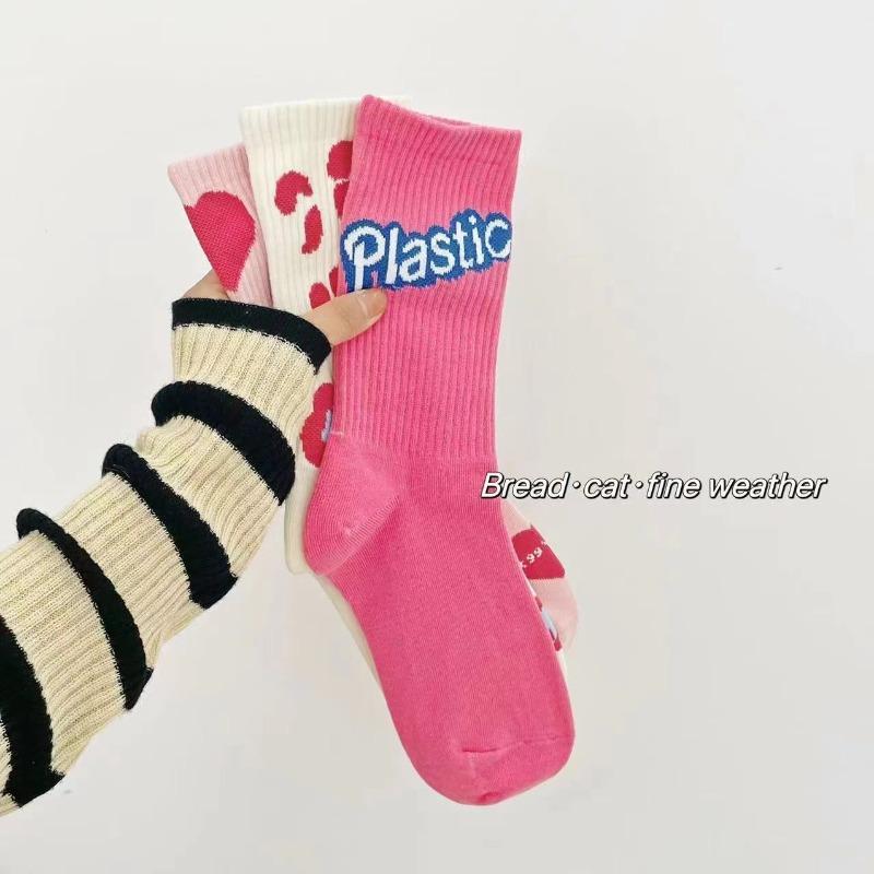 Female Spring and Autumn Trend Contracted Love Letter Lovely Flower Pink Tube Socks