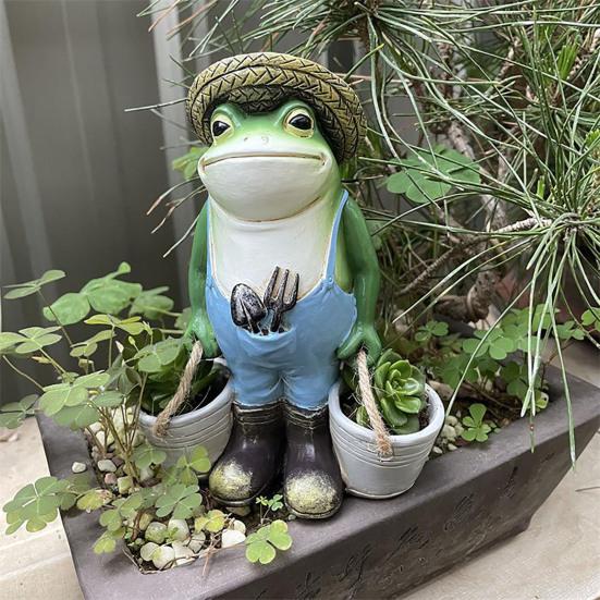 Animal Statue Decorative Vivid Resin Anti-deform Wear-resistant Garden Frog Sculpture for Outdoor