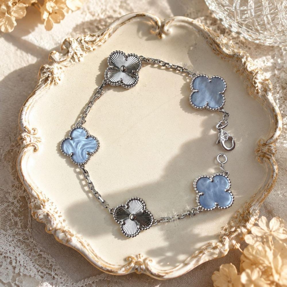 Four-leaf Clover Five-flower Bracelet for Women Accessible Luxury Style Fashioneasiest for Matchcasual Flower Bracelet