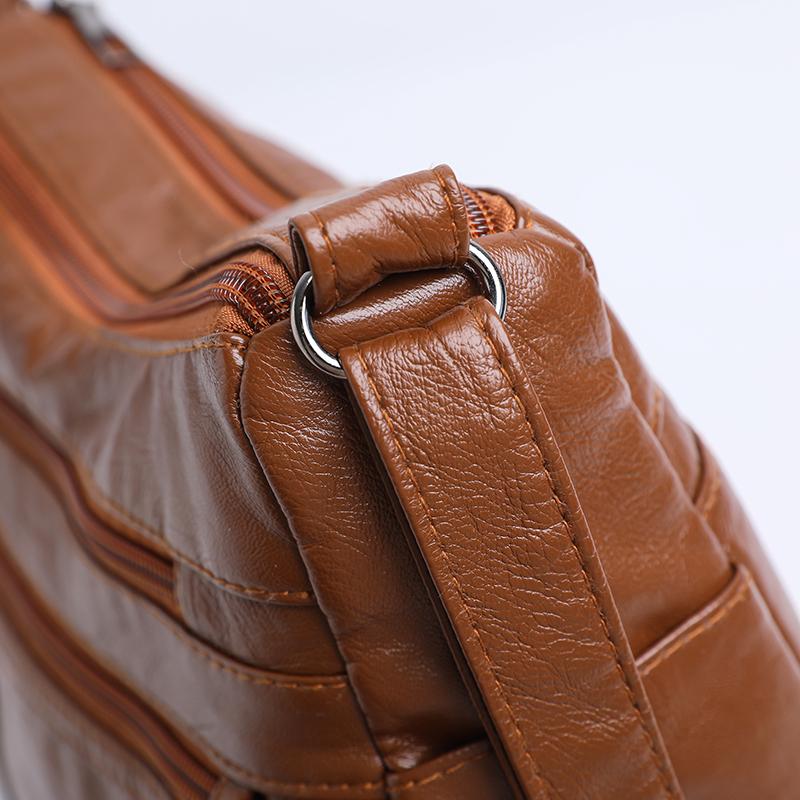 Women's Retro Bag Large Capacity Shoulder Bag Commuter Crossbody Bag