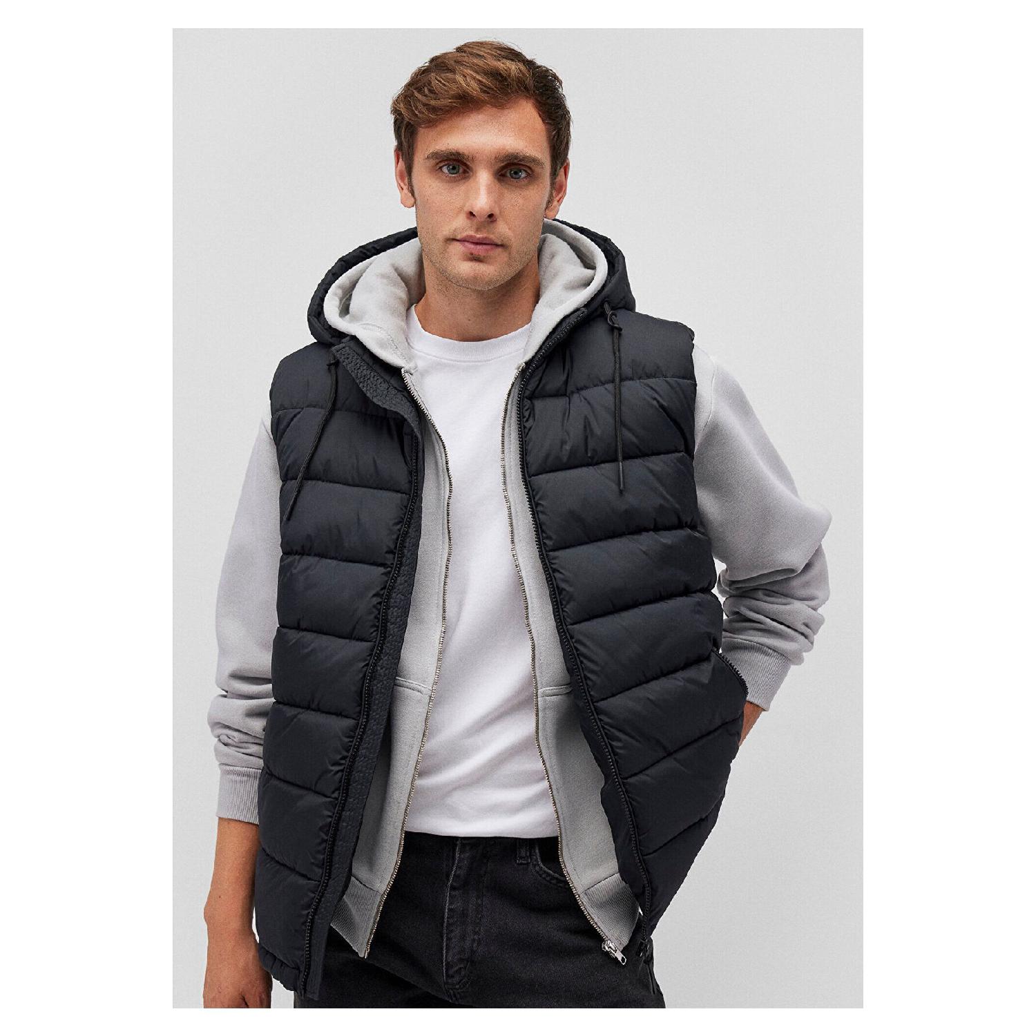 

Hooded Black Puffer Vest Regular Fit / Normal Cut 010442-900 XS