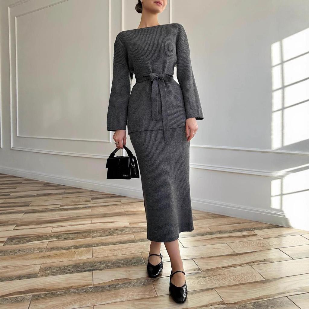 2025 Autumn Women's Round Neck Long Sleeve Knit Dress