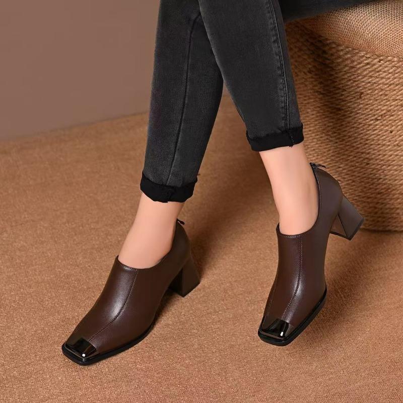 Autumn and winter new square head versatile deep mouth single shoes thick heel fashion women's shoes high heels