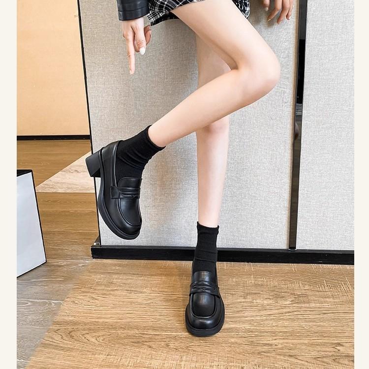 2025 new British style small leather shoes for women with skirts, platform high heels, retro round head loafers, thick heels, single shoes for women