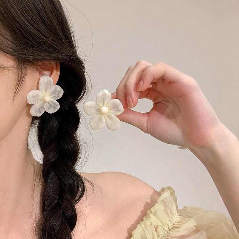 Fabric Chiffon Flower Pearl Earrings Elegant Fresh and Sweet Stud Earrings Niche Exquisite Fashion Versatile Earrings