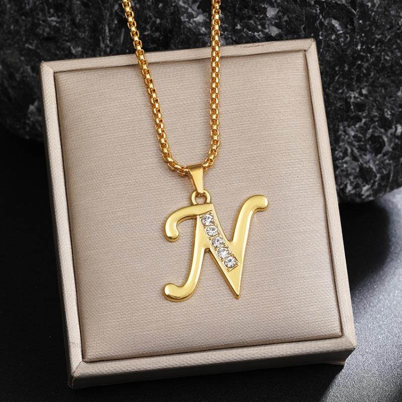 Nový 26 diamantový náhrdelník s anglickými písmeny pro muže a ženy, trendy a kreativní náhrdelník s přívěskem osázeným diamanty