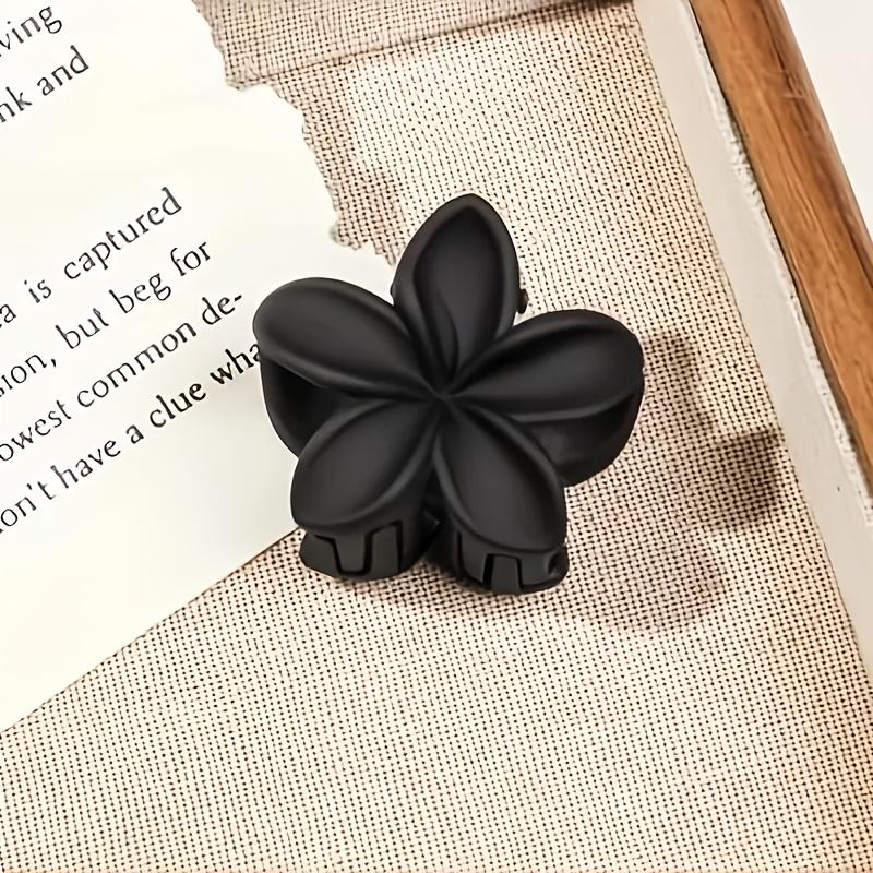 Milk Tea Color Sweet Egg Flower Hair Claw Combination Set, Small Frosted Holiday Style High-End Hair Accessories, Daily Wear, Comfortable And Light