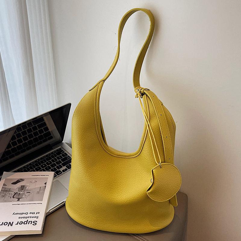 Korean Version of the New Personalized Armpit Bag High Value Women's Niche PU Simple Fashion Bucket Bag Women's Shoulder Bag
