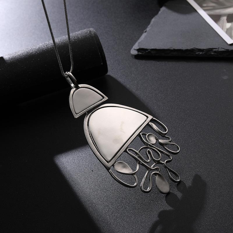 Retro Ethnic Style Necklace Niche High-End Women S Fashion Versatile Sweater Chain