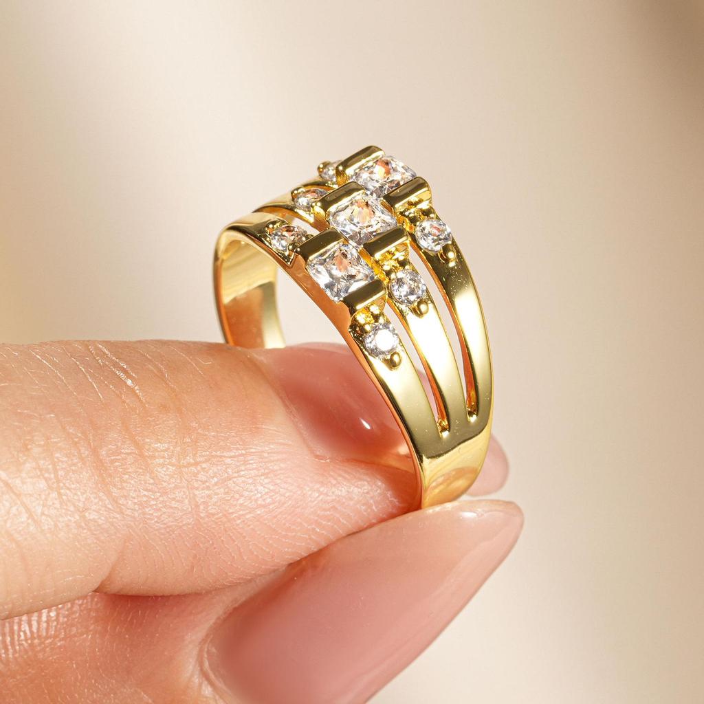 Tassel Diamond Zircon Ring with Light Luxury Style and Advanced Design for Versatile Commuting.