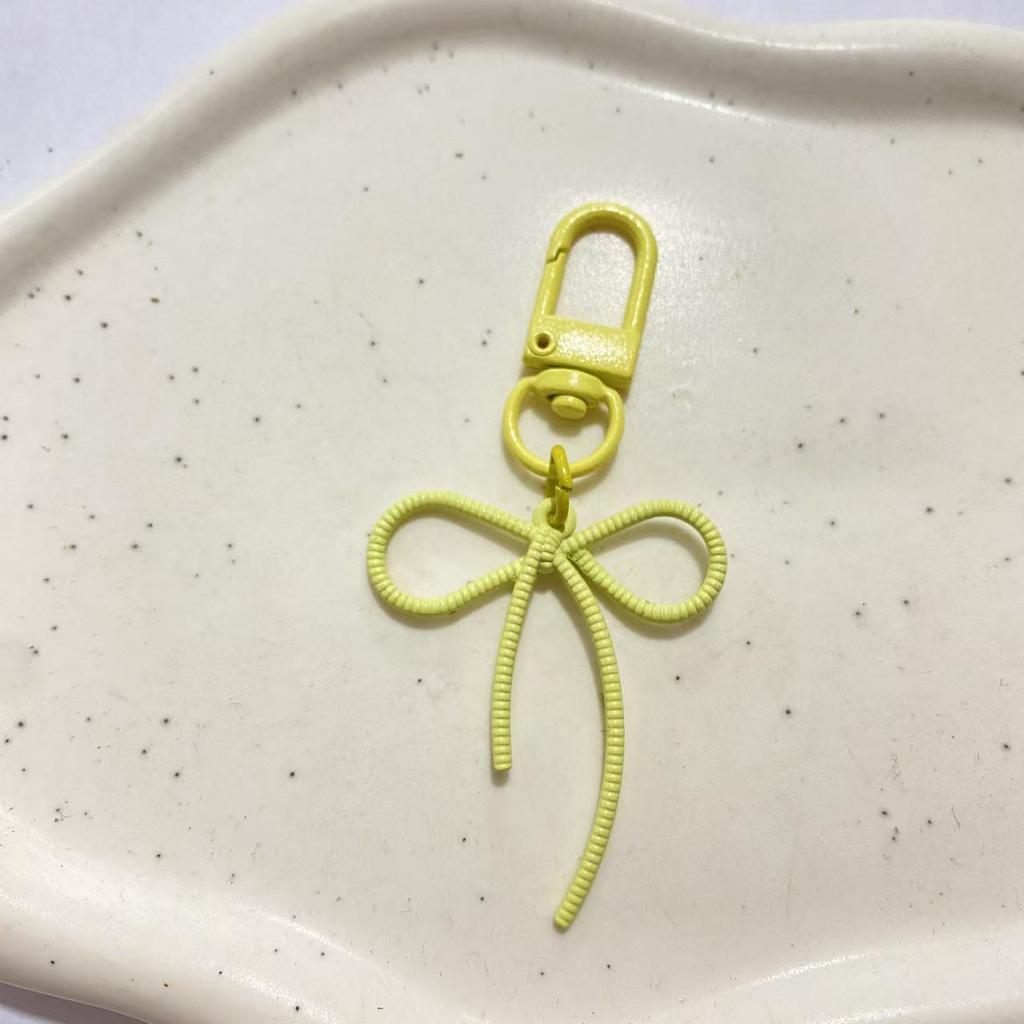 Runaway Princess Colorful Hollow Ribbon Bow Keychain Ornament