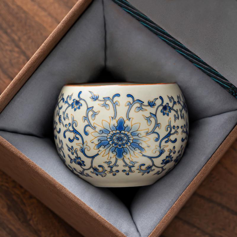 Blue and white Ru kiln master cup ceramic tea cup wind enamel color meditation tea cup high-end household tea drinking single cup