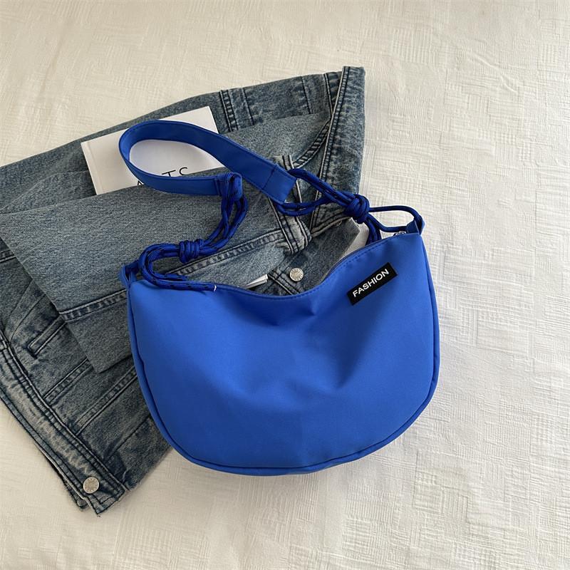 Geräumige Oxford-Stoff-Umhängetasche für Damen, ideal für den lässigen täglichen Gebrauch und den Weg zur Arbeit