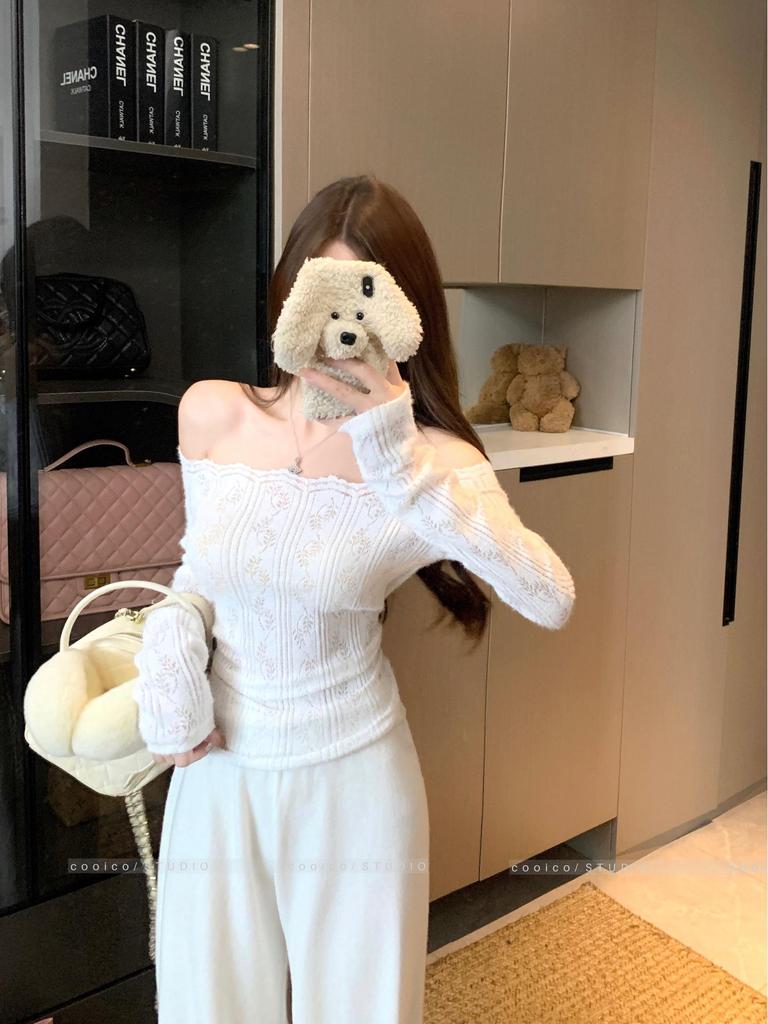 Slim Fit One-Shoulder Long-Sleeve T-Shirt for Women - Sexy Korean Style Autumn/Winter Top