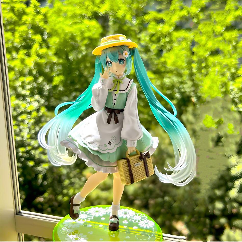 20cm Anime Fashion Hatsune Miku Cheerleader Hatsune Miku Action Figures Kawaii Girls Figurine PVC Collection Model Toys Gift