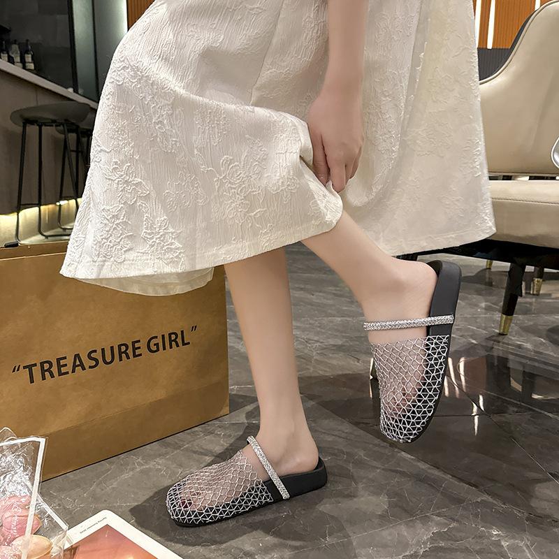 Fairy wind thick bottom cool slippers female outer wear niche 2025 summer baotou mesh rhinestone soft bottom beach half drag