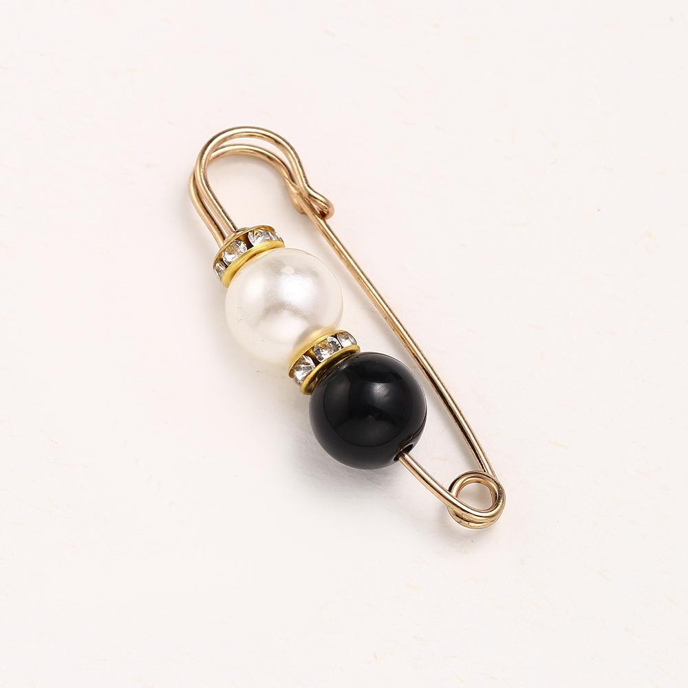 Pearl Waist Pin Brooch for Adjustable Skirt Fit