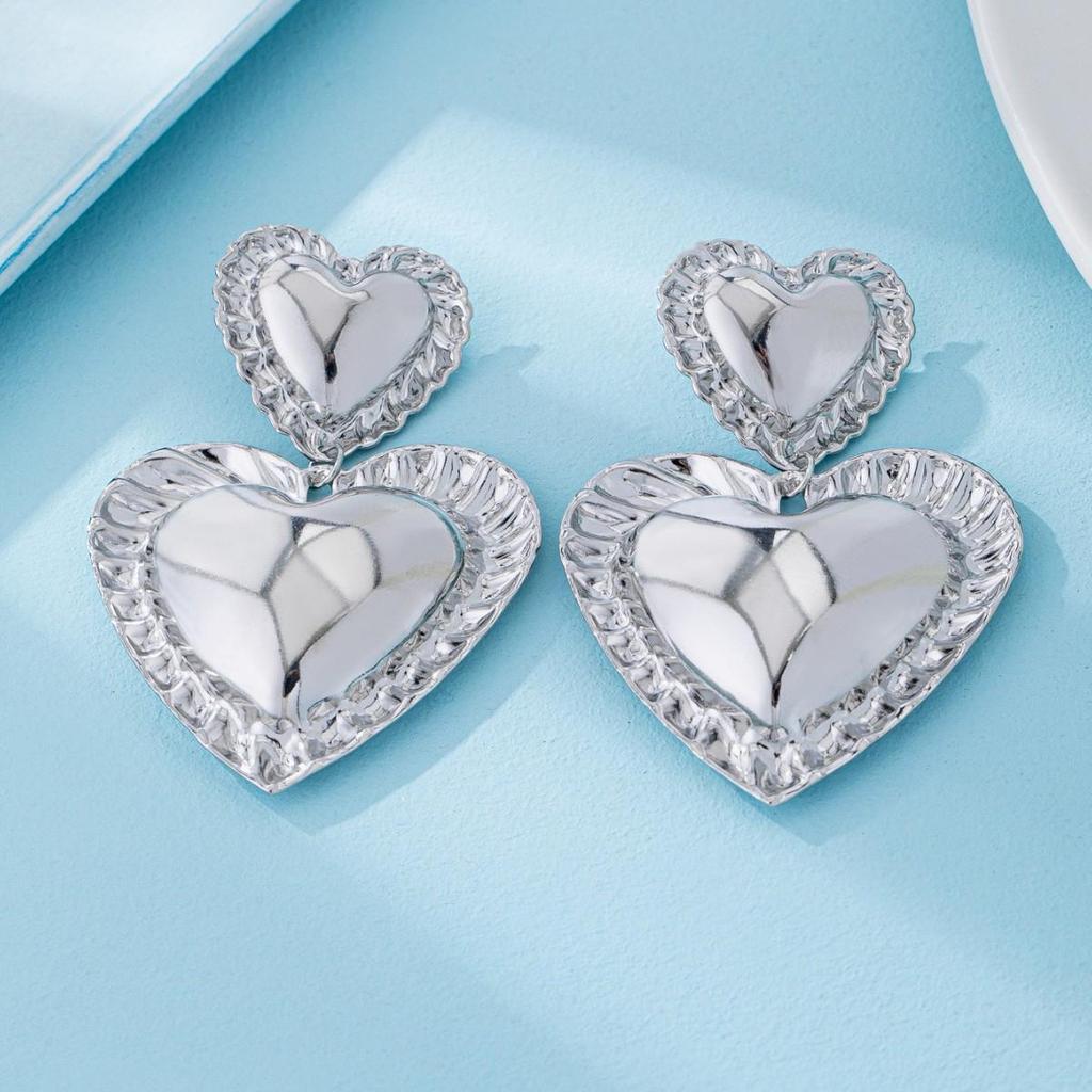 European & American Fresh Style Heart Lace Earrings - High-End Fashion, Light Luxury, Versatile Pair
