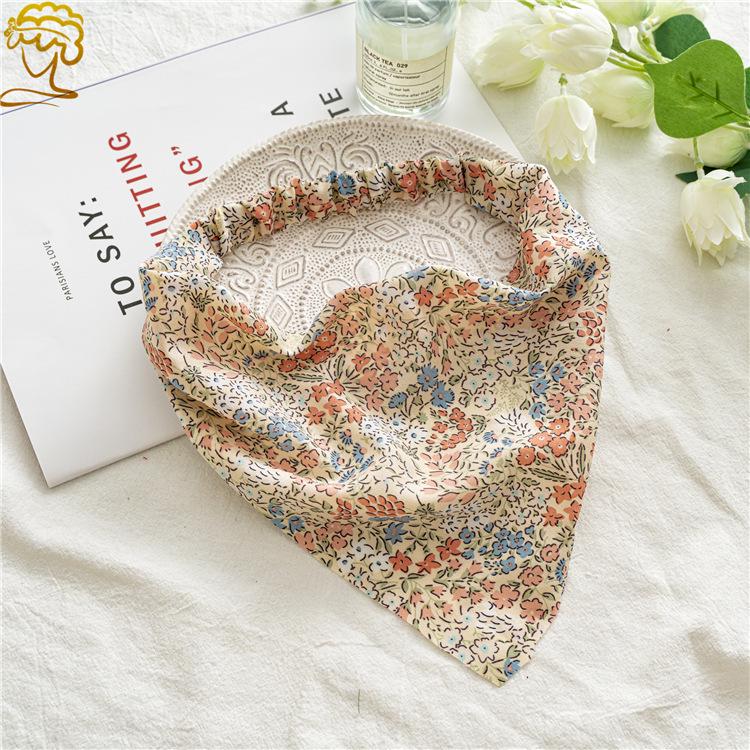European & American Floral Triangular Scarf: Women's Elastic Hair Accessory