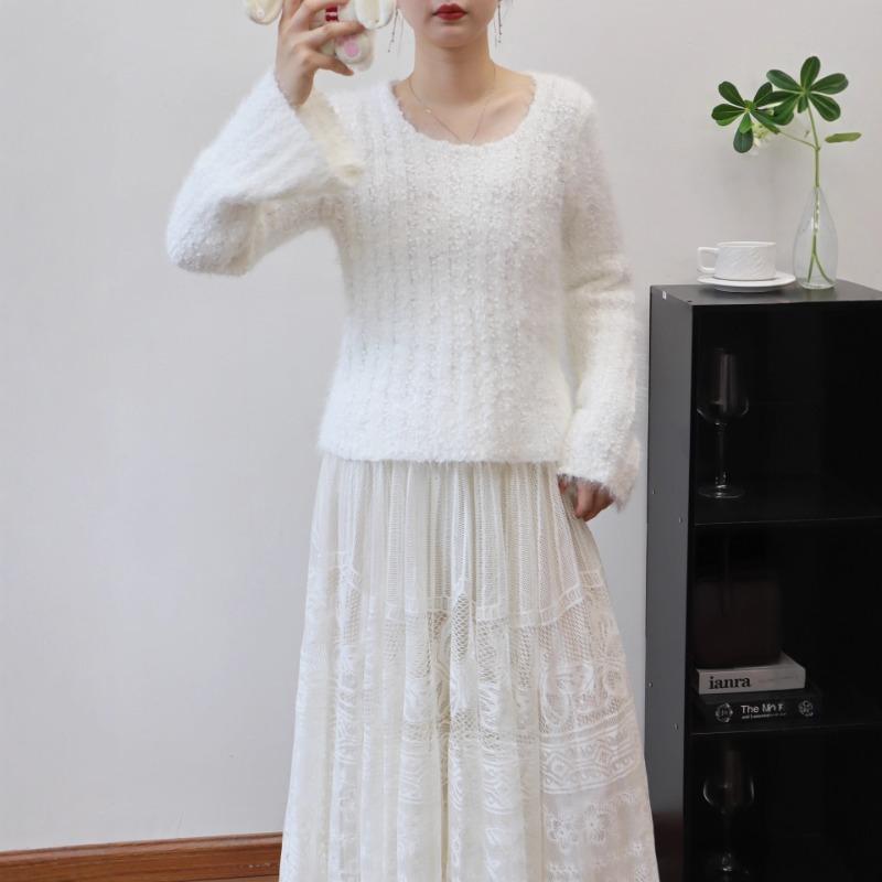 Autumn and winter new plush soft waxy short knitted sweater top sweet gentle wind long sleeve sweater pullover woman