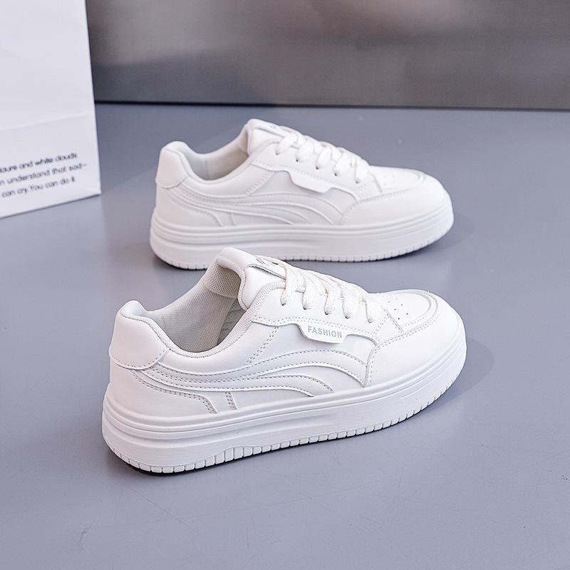 White shoes 2026 autumn new versatile casual women's flat bottomed small leather surface board shoes