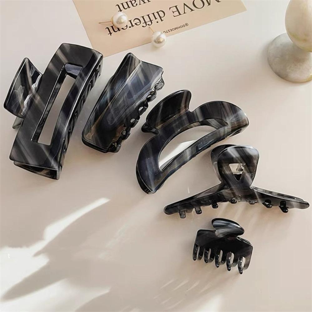 

Elegant Luxury Retro Hair Grab Clip Shark Clip Korean Style Hair Claw Female Hair Claw Geometry E