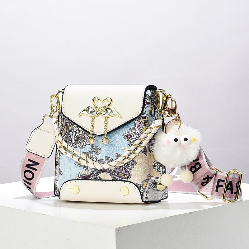 Women's bag 2025 new niche high-end small square bag mini shoulder messenger bag women's bag mobile phone bag women's