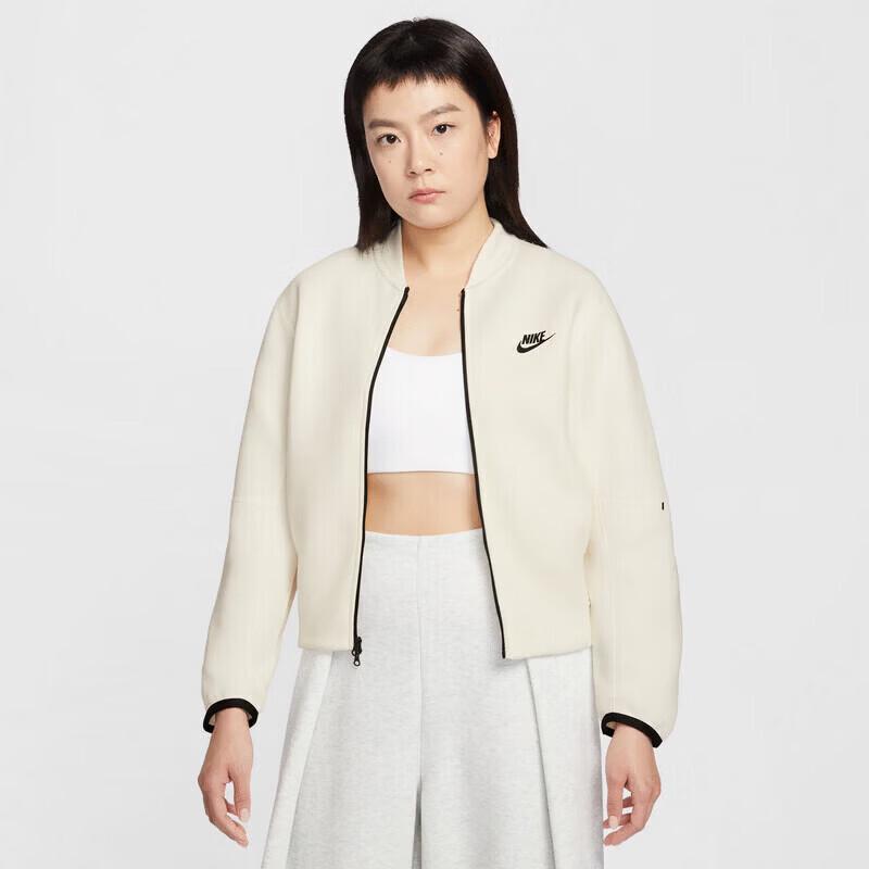 Nike Women s AS W NSW Tech Fleece Seasonal Knit Jacket S