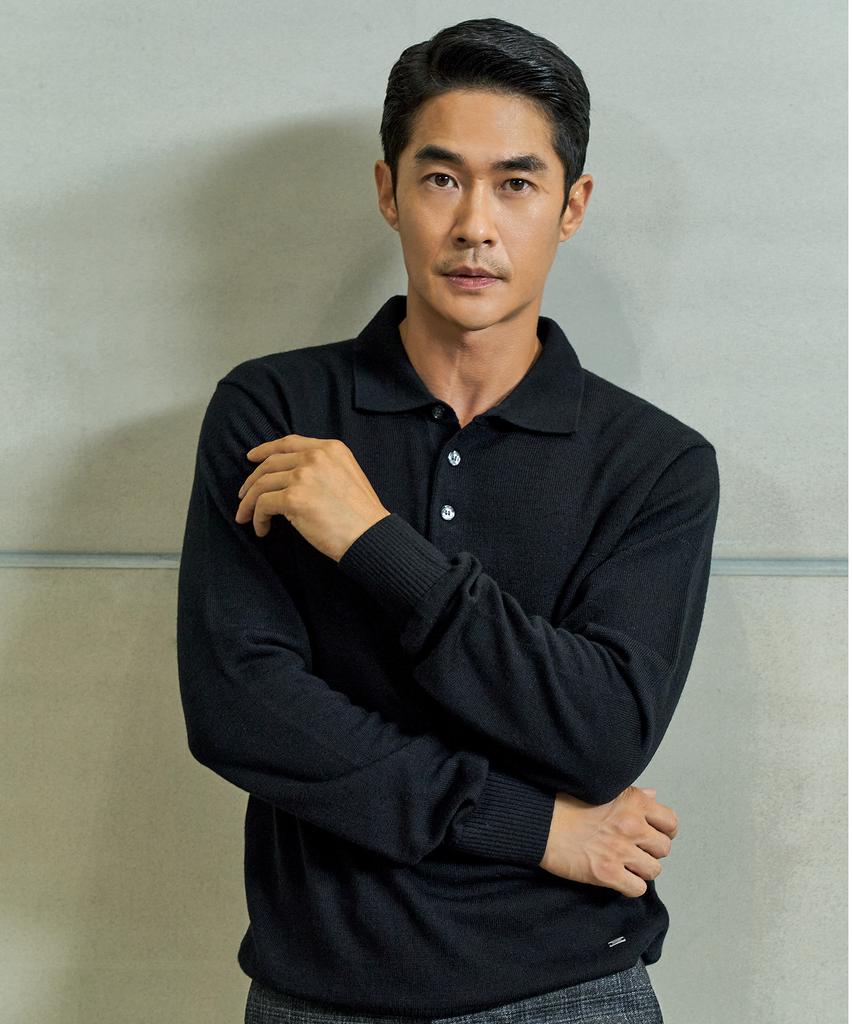 MARTYNBAL Wool Blended Collar Knit_Black