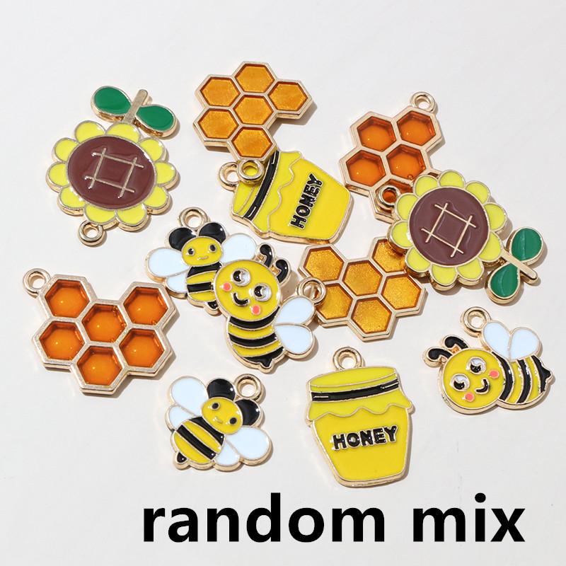 10pcs Enamel Flower Bee Honey Honeycomb Charms Pendant Alloy Metal for Necklace Earrings Bracelet DIY Jewelry Making Accessories