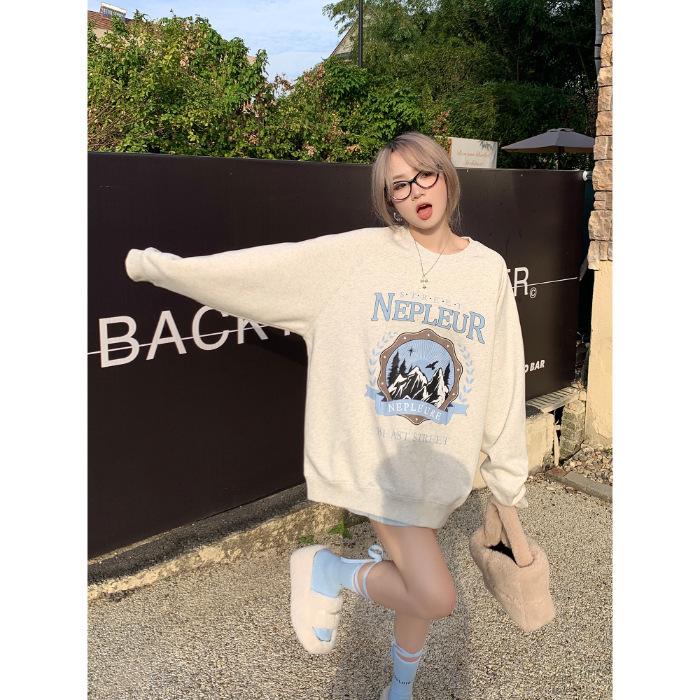 Retro Hong Kong style fleece sweater women s new loose student white American ins design sense niche 3XL