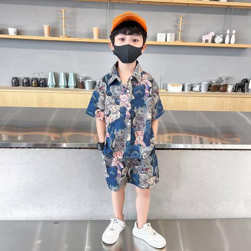 

Стильный летний комплект из рубашки с короткими рукавами и шорт для мальчиков 150