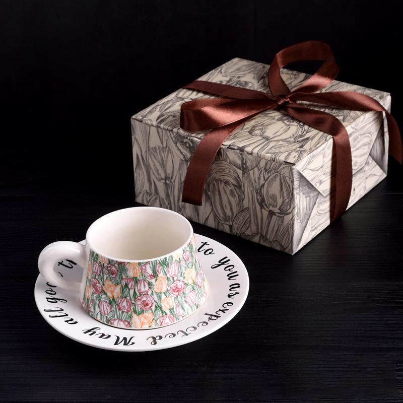 

Light Luxury Tulip Coffee Cup Plate Retro Style Ceramic Cup Set Watercolor Coffee Cup Event Gift 260ml безодня