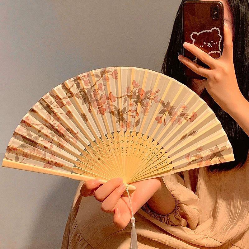 Ancient Style Bamboo Folding Fan: Classical Chinese Dancing and Photography Prop